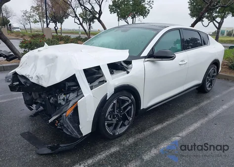 2025 Kia K4 Gt-Line z USA, uszkodzony, nr VIN 3KPFW4DE0SE097667